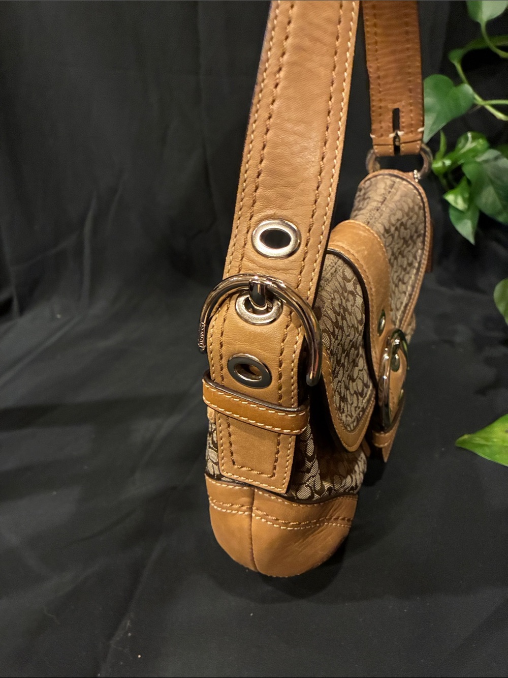 Coach F10925 Y2K Soho Signature Flap Shoulder Bag - Beige & Silver (ABBA) - Picture 9 of 16